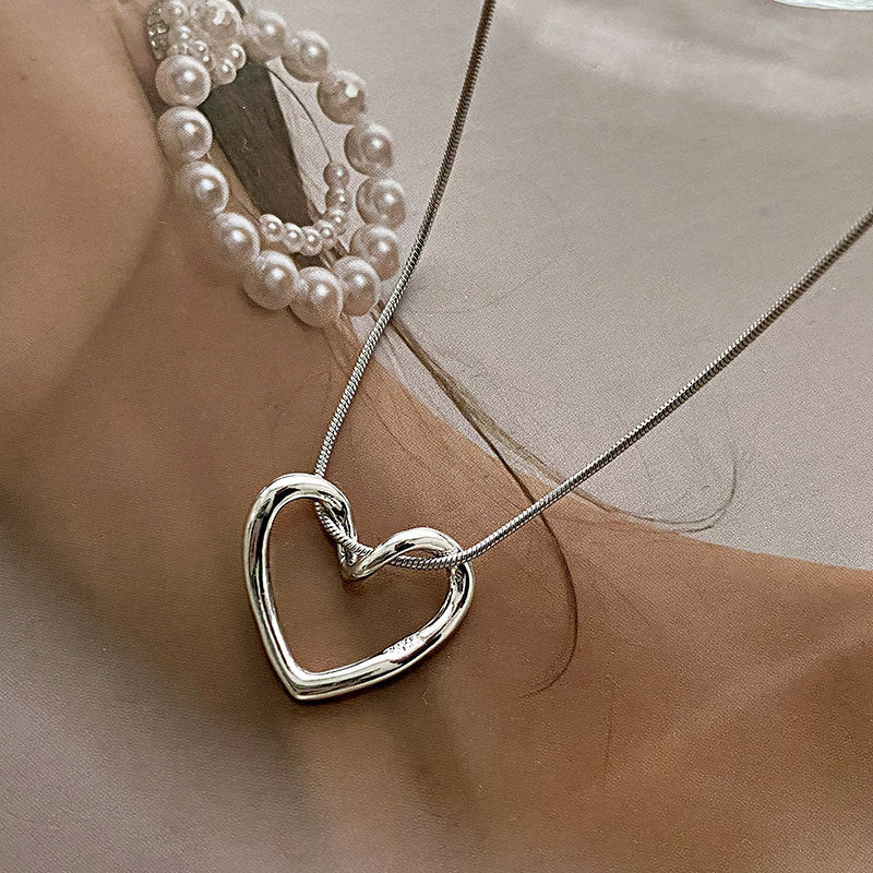 Dara Silver Heart Necklace